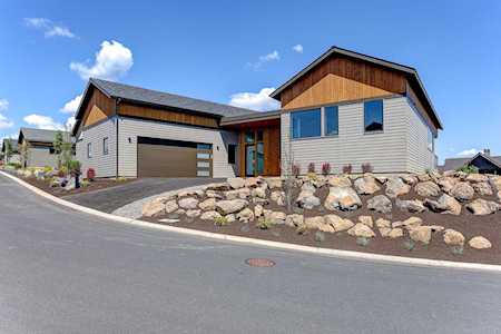 19211 Gateway Loop Bend, OR 97702