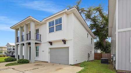 312 Gabrielle Ln Panama City, FL 32404