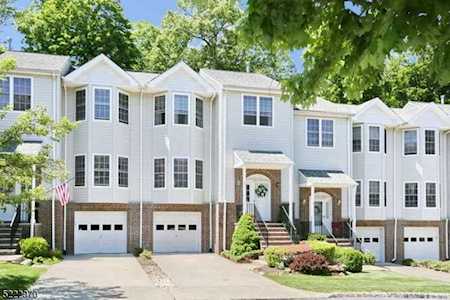 45 Rockcreek Ter Riverdale Boro, NJ 07457