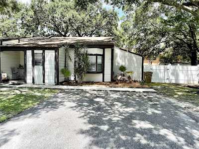 10304 Councils WAY Temple Terrace, FL 33617