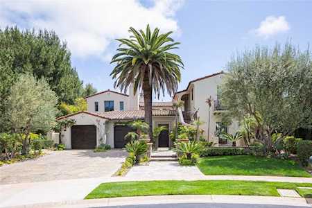 18 Scenic Bluff Newport Coast, CA 92657