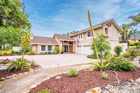 3359 Avenida Sierra Escondido, CA 92029