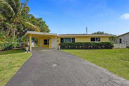 1230 S Cypress Rd Pompano Beach, FL 33060