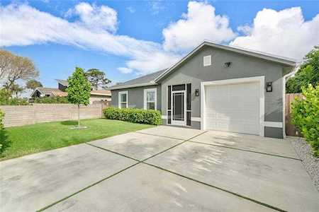 161 NW 45th St Oakland Park, FL 33309