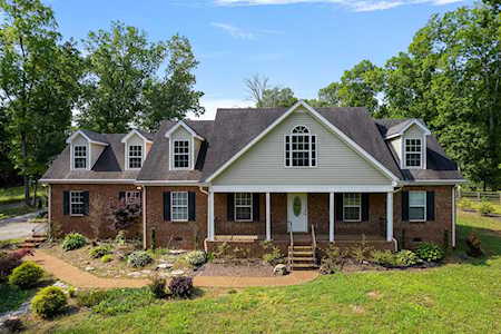 4699 Wildberry Ln Chapel Hill, TN 37034