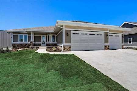 1129 Ballweg Ln Waunakee, WI 53597