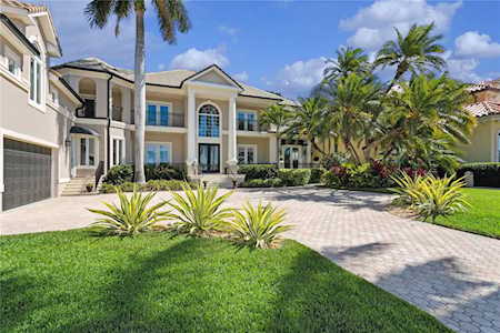 150 Brightwaters Blvd NE St. Petersburg, FL 33704