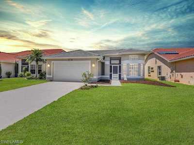 8079 Breton Circle Fort Myers, FL 33912