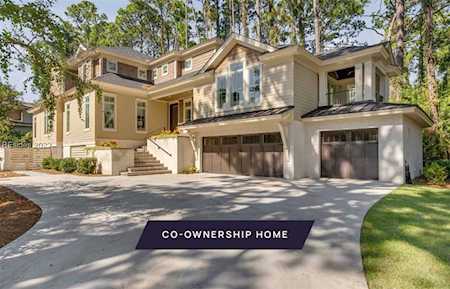 221 S Sea Pines Dr Hilton Head Island, SC 29928