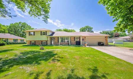 5631 N Olivia Dr Alexandria, IN 46001