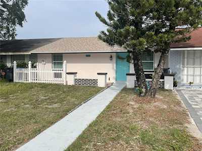 8520 Pinehurst Dr Tampa, FL 33615