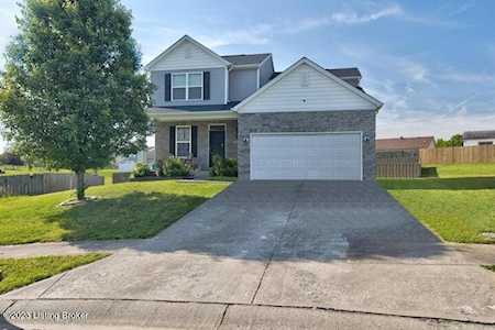 7071 Shadywood Ct Shelbyville, KY 40065