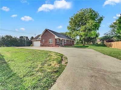 3994 Queens Grant Court High Point, NC 27265