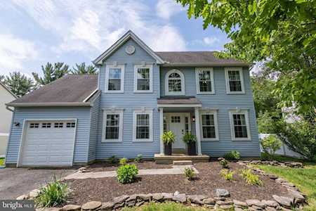 540 Zinn Dr Southampton, PA 18966