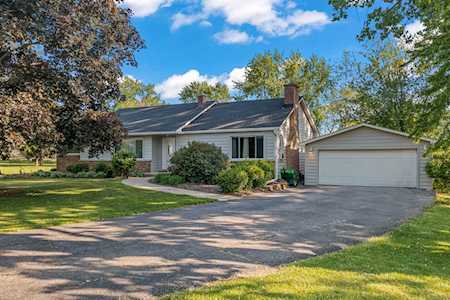 2217 Heathercliff Dr Libertyville, IL 60048