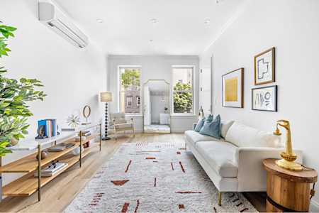 183 Kingsland Ave #2 Brooklyn, NY 11222