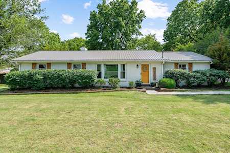 1205 Bellshire Dr Nashville, TN 37207