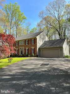 2103 Arrowhead Farms Ct Gambrills, MD 21054