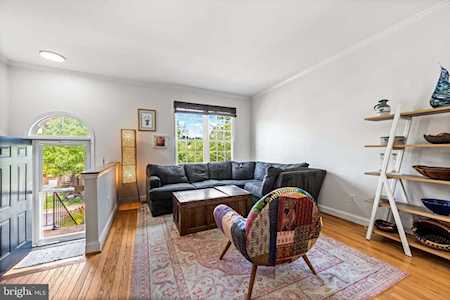 3909 Charles Ave Alexandria, VA 22305