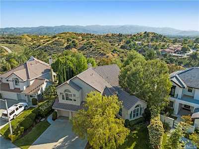 25319 Clear View Ct Saugus, CA 91350