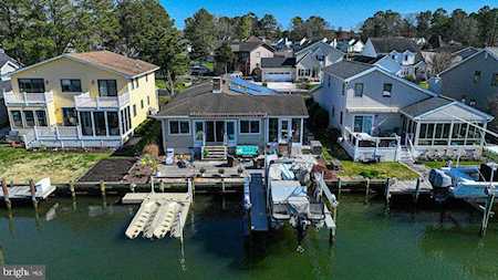 21 Moonshell Dr Ocean Pines, MD 21811