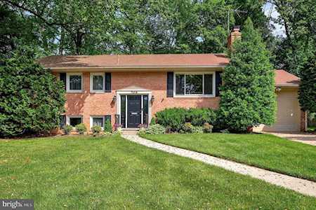 7438 Westwood Park Ln Falls Church, VA 22046