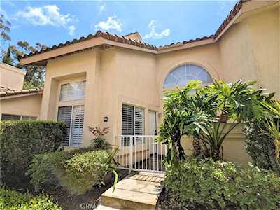 96 Nightingale Dr Aliso Viejo, CA 92656