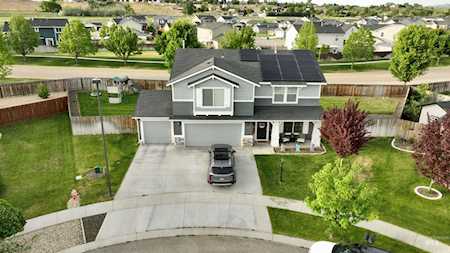 690 Forty Niner Ct Middleton, ID 83644