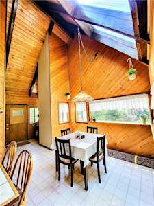 31838 Wagon Wheel Dr Running Springs, CA 92382