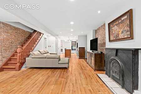 214 Macon St Brooklyn, NY 11216