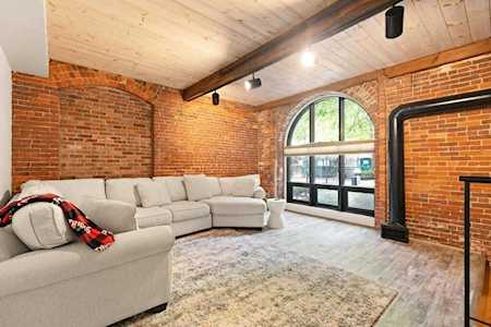 50 Rantoul St #110 Beverly, MA 01915