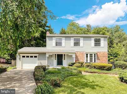 9716 Water Oak Dr Fairfax, VA 22031