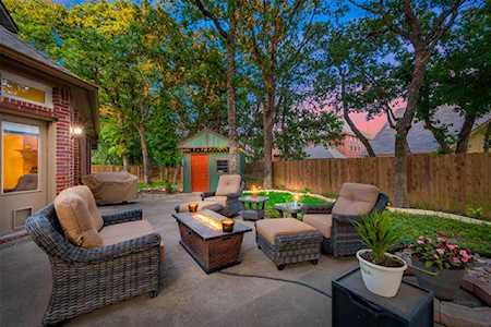 2306 Mallory Drive Corinth, TX 76210