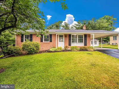 10710 Clinton Ave Hagerstown, MD 21740