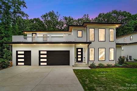 5626 Camelot Dr Charlotte, NC 28270