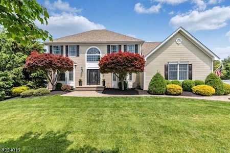 144 Preakness Cir Branchburg Twp., NJ 08876