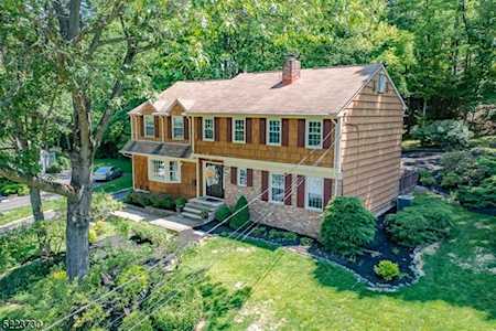76 Princeton Dr New Providence Boro, NJ 07974