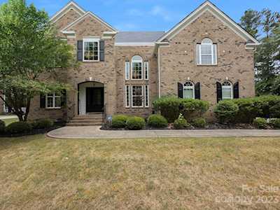 16441 Doves Canyon Ln Charlotte, NC 28278