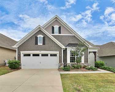 11228 Wrigley Mansion Dr Charlotte, NC 28273