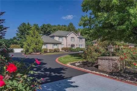 680 West Macada Rd Bethlehem, PA 18017
