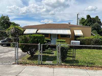 925 NW 59th St Miami, FL 33127