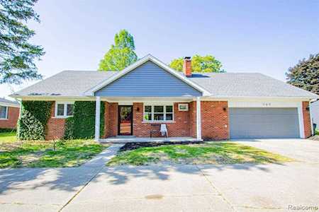 709 Trombley Dr Troy, MI 48083