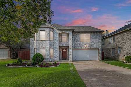 8522 Barasinga TRL Austin, TX 78749