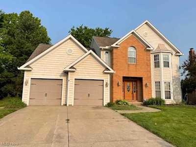 14775 Settlers Run Strongsville, OH 44136