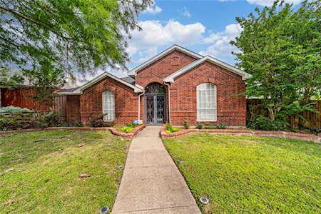 2403 Decoy Drive Mesquite, TX 75181