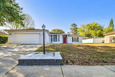 1639 Lakeside Dr Tarpon Springs, FL 34688