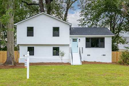3412 Plaza Ln North Charleston, SC 29420