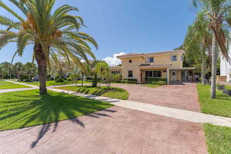464 NE 6th Street Boca Raton, FL 33432