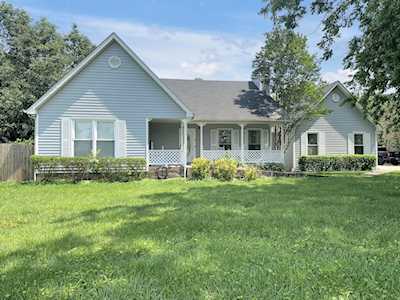 9942 Roanoke Dr Murfreesboro, TN 37129