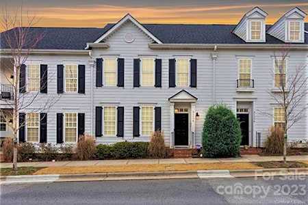 21338 Old Canal St Cornelius, NC 28031